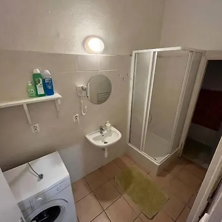 Daire Near Main Railway And Bus Station *